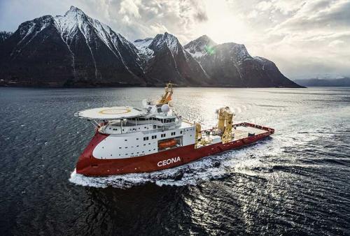 “Polar Onyx”号建筑船交付于新船东
